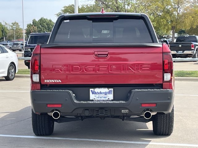 Certified 2025 Honda Ridgeline Black Edition image 5