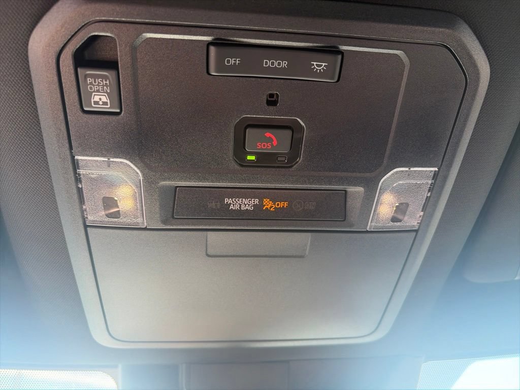 Used 2026 Toyota Tundra Limited AWD/4WD image 29