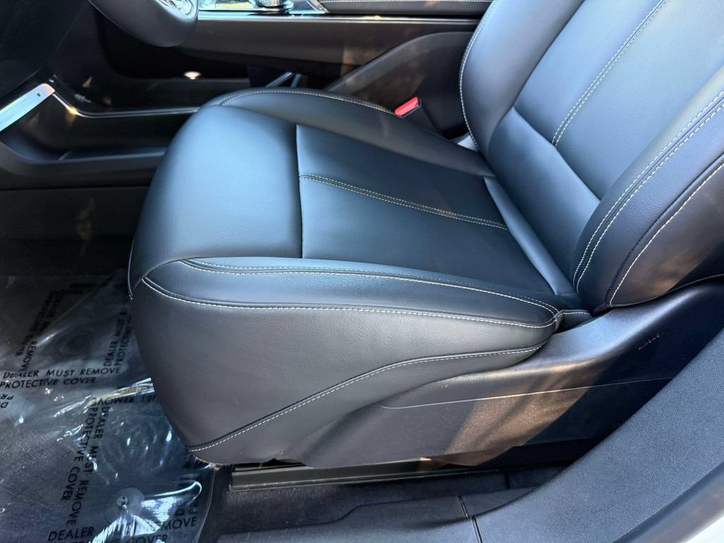 Used 2024 Cadillac Lyriq Tech w/ Driver Assist Package AWD/4WD image 3