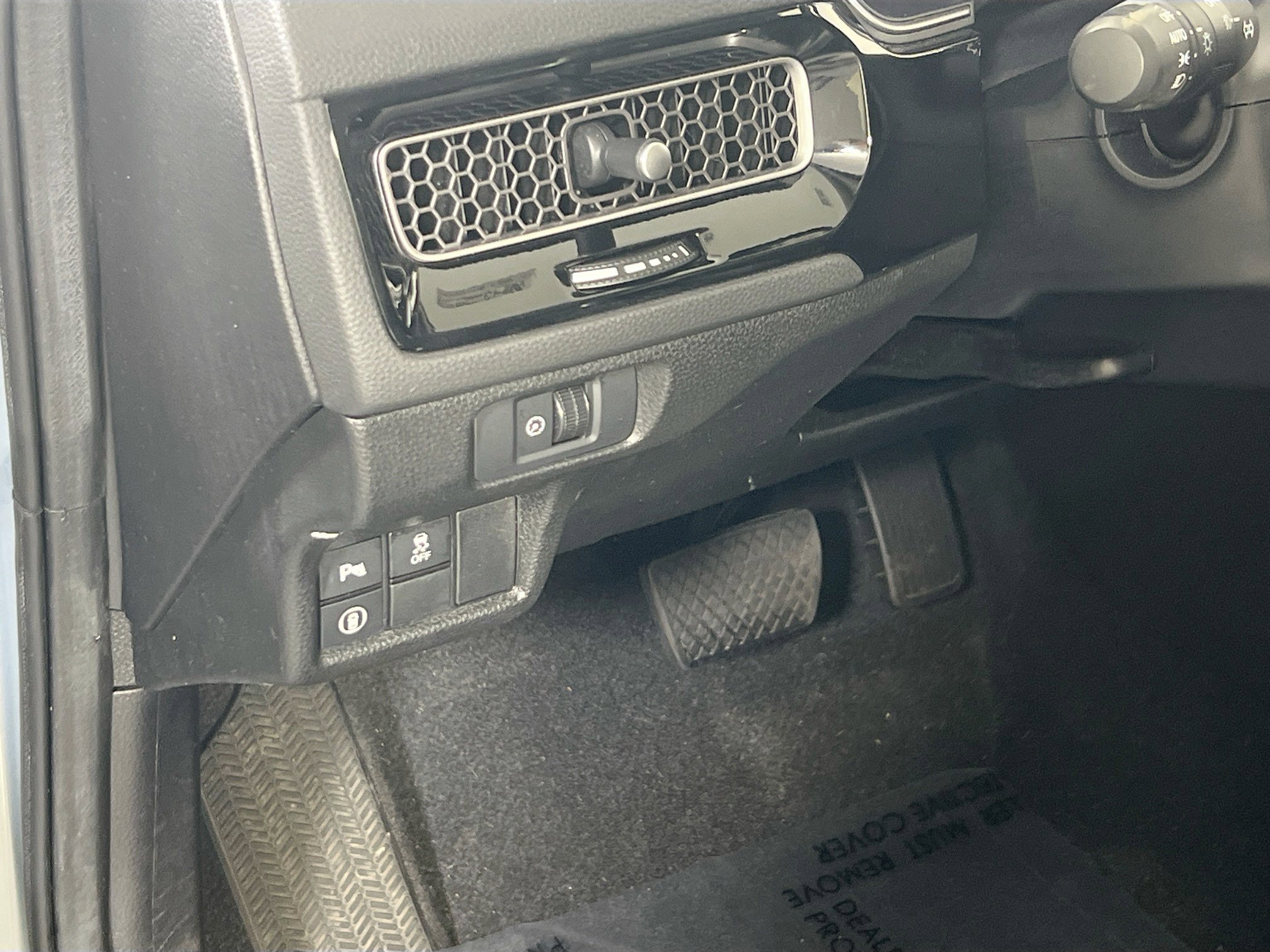 Used 2022 Honda Civic Touring image 10