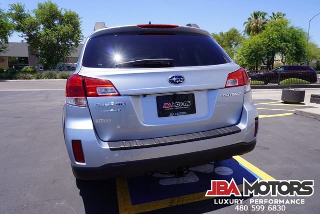 Used 2014 Subaru Outback 2.5i Limited w/ Moonroof Package AWD/4WD image 44