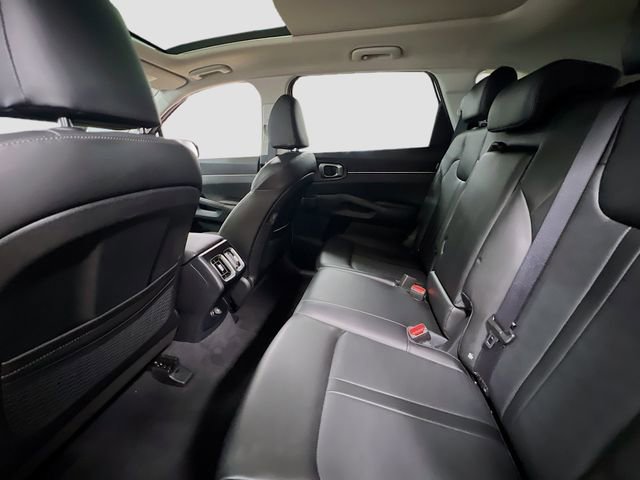 Used 2024 Kia Sorento S w/ Panoramic Sunroof Package image 26