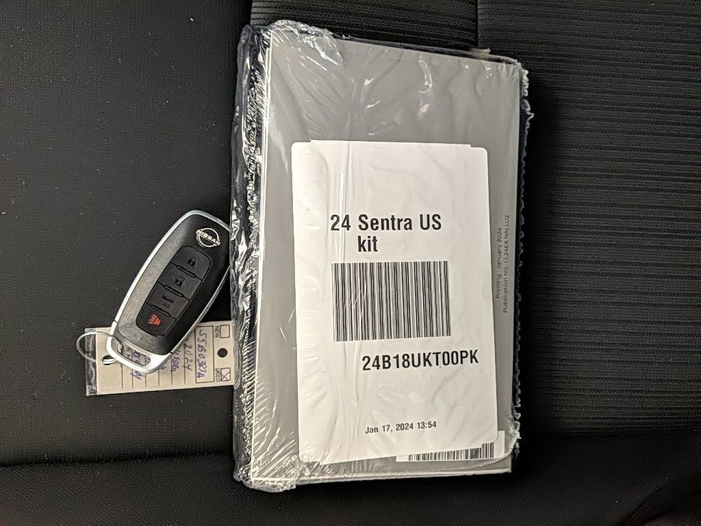 Used 2024 Nissan Sentra SV image 26