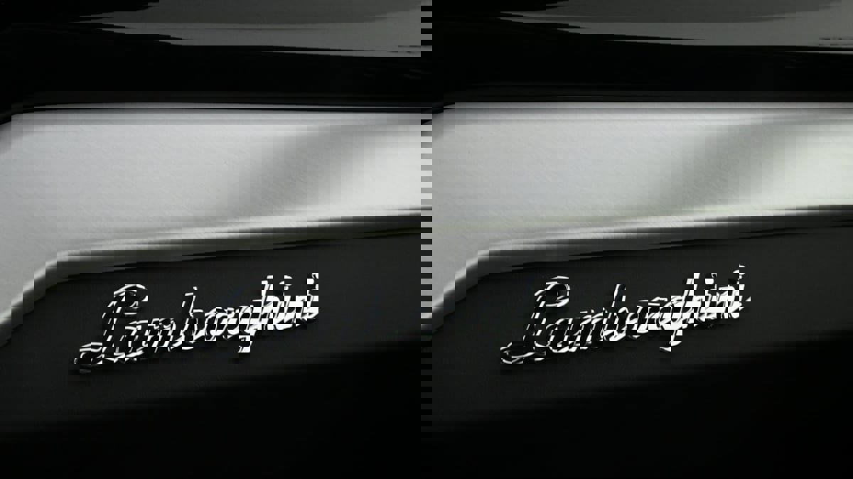 Used 2022 Lamborghini Urus image 9