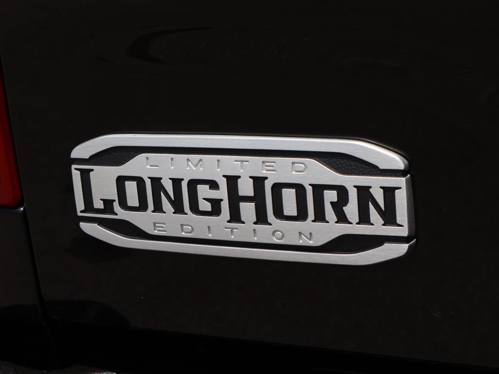 Used 2022 RAM 3500 Limited AWD/4WD image 9