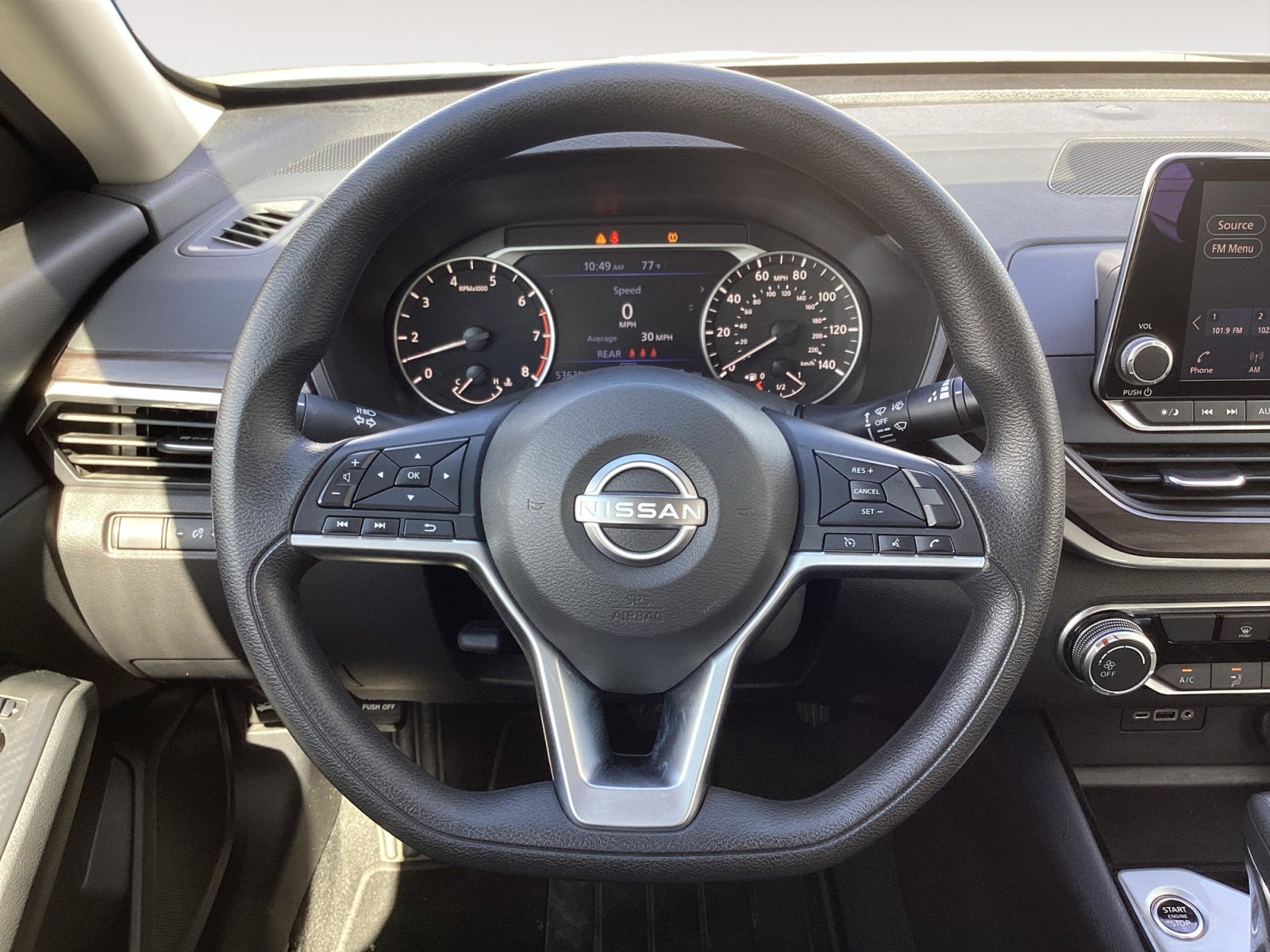 Used 2024 Nissan Altima 2.5 SV image 17