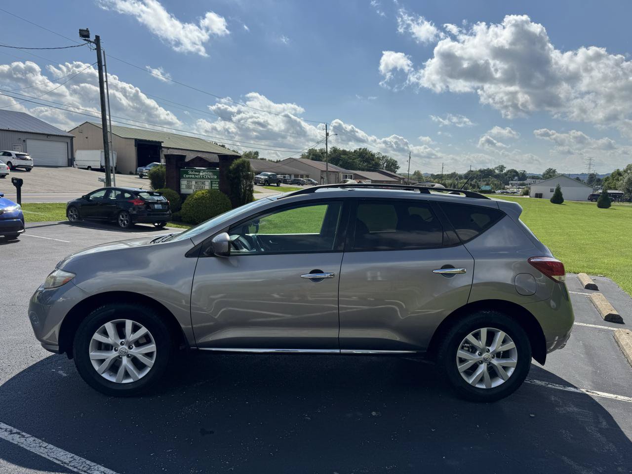 Used 2011 Nissan Murano SV AWD/4WD image 4