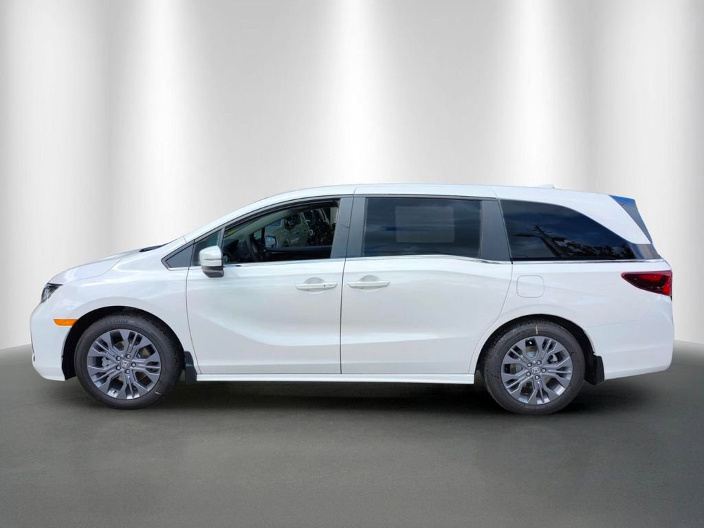 New 2026 Honda Odyssey Touring image 4