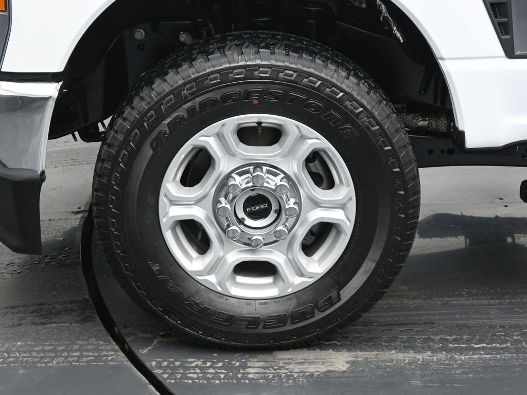 New 2026 Ford F250 XLT w/ FX4 Off-Road Package image 27