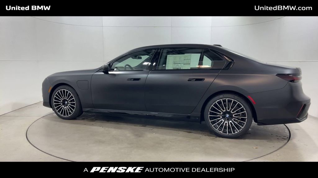 New 2026 BMW 750e xDrive w/ Executive Package image 6
