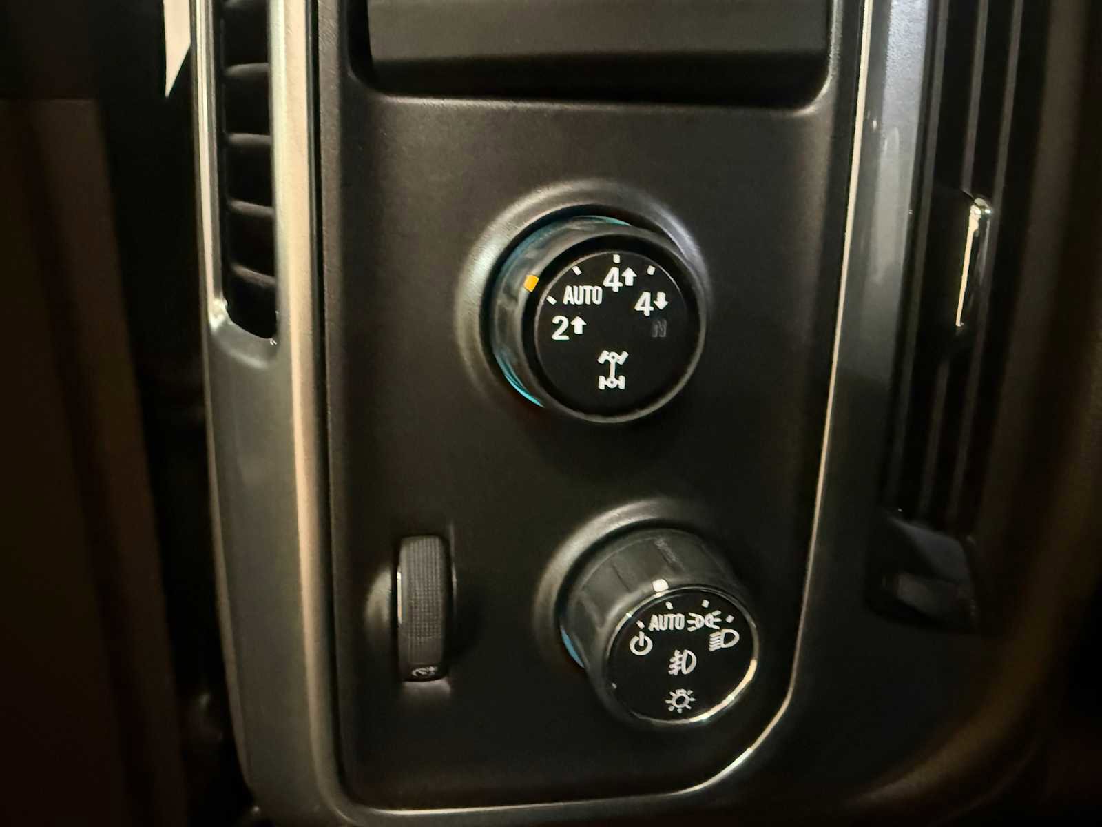 Used 2014 Chevrolet Silverado 1500 LTZ w/ LTZ Plus Package image 34