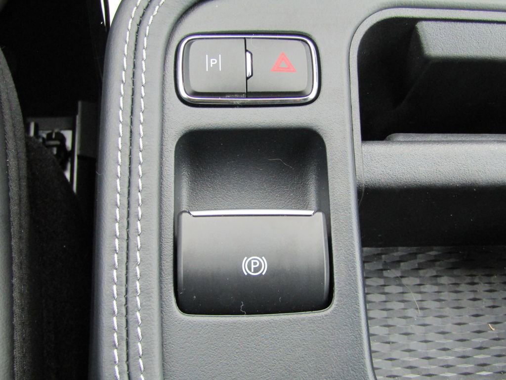 Used 2025 Ford Mustang Mach-E Premium AWD/4WD image 30