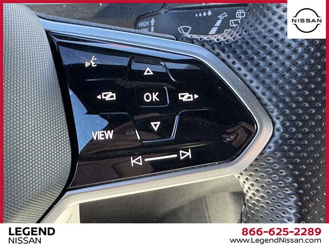 Used 2022 Volkswagen Tiguan SE R-Line image 18