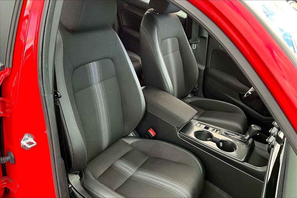 Used 2023 Honda Civic Sport image 29