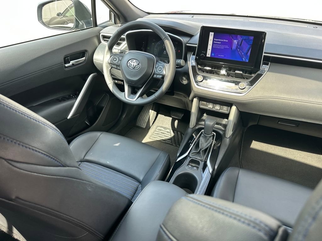 Used 2024 Toyota Corolla Cross XSE w/ Convenience Package image 35