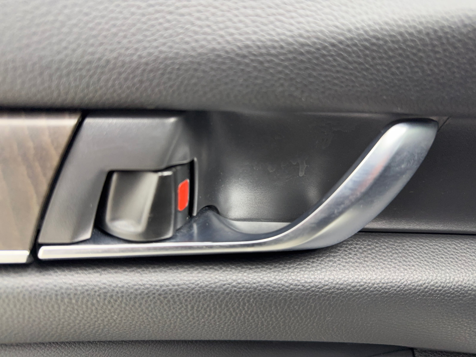 Used 2018 Honda Accord EX image 29