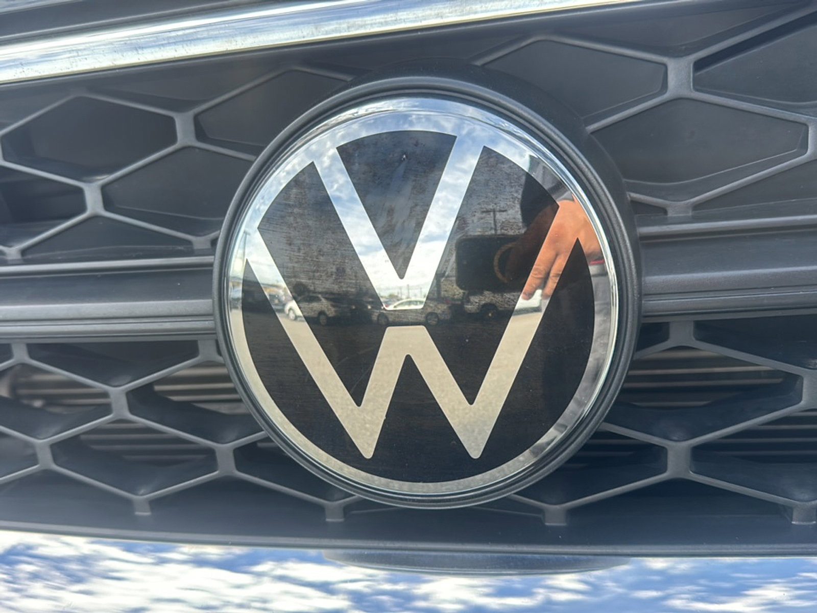 Used 2024 Volkswagen Taos SE image 42