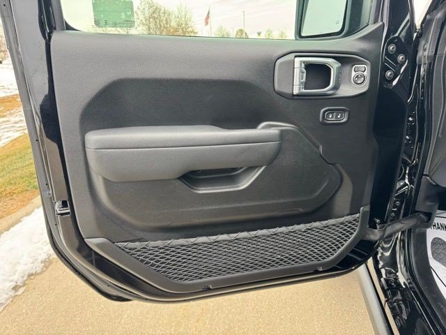New 2026 Jeep Gladiator Sport AWD/4WD image 8