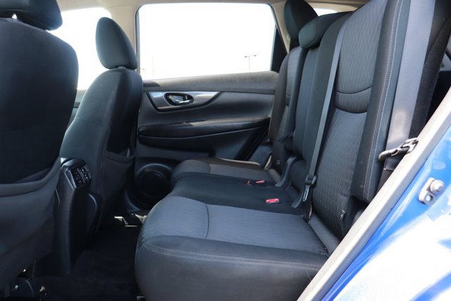 Used 2020 Nissan Rogue SV FWD image 15
