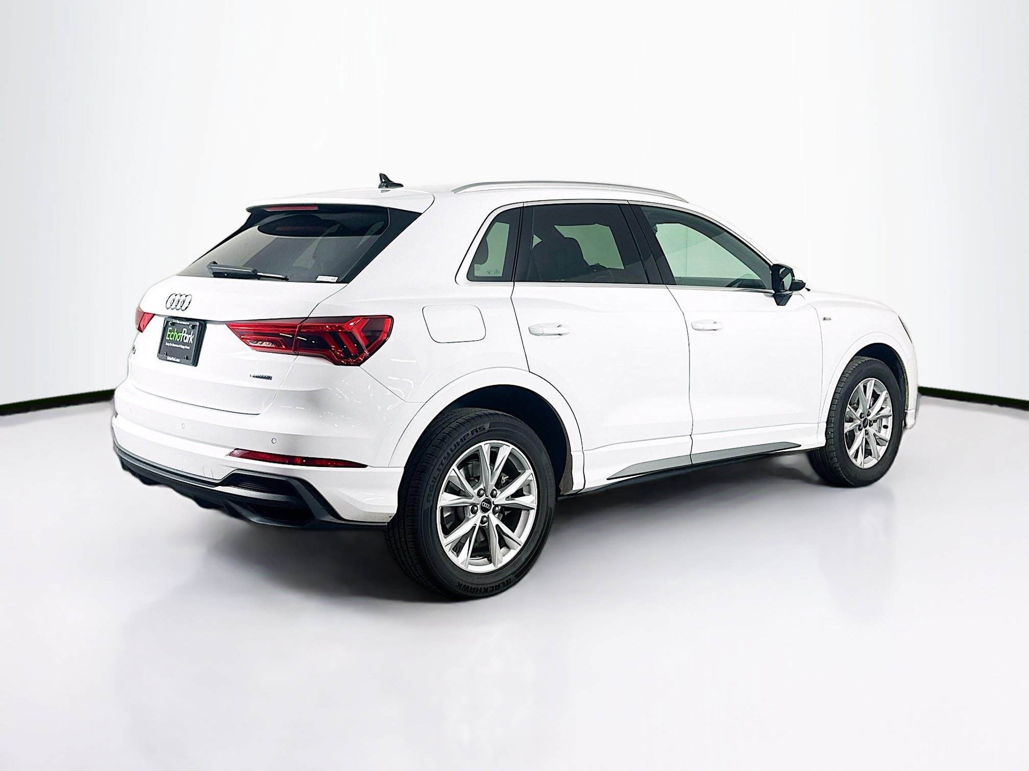 Used 2025 Audi Q3 2.0T Premium AWD/4WD image 9