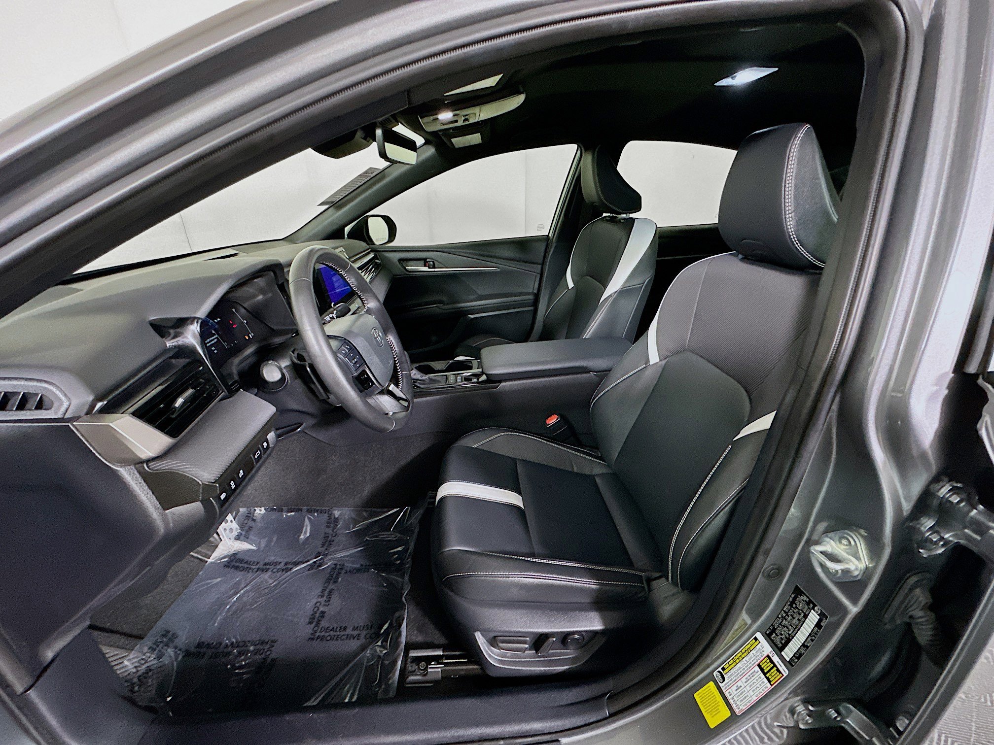 Certified 2025 Toyota Camry SE w/ Convenience Package FWD image 12