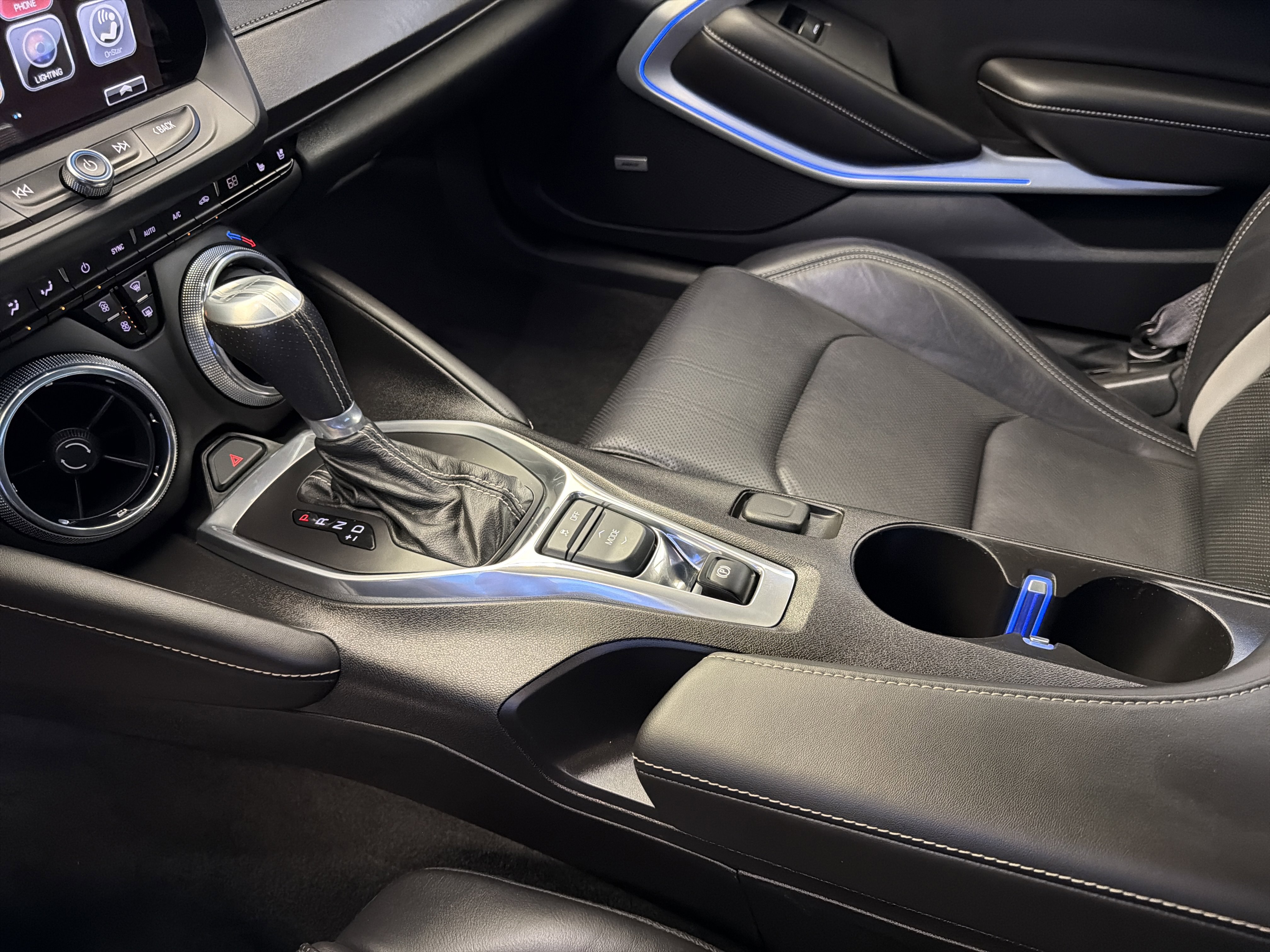 Used 2016 Chevrolet Camaro SS RWD image 24