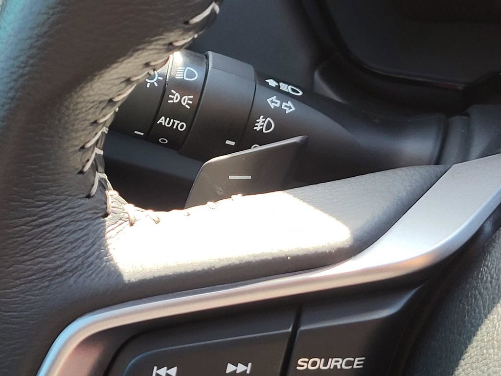 Certified 2025 Subaru Outback Premium image 28