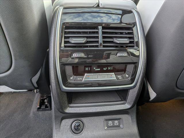 Used 2026 BMW X7 xDrive40i image 17