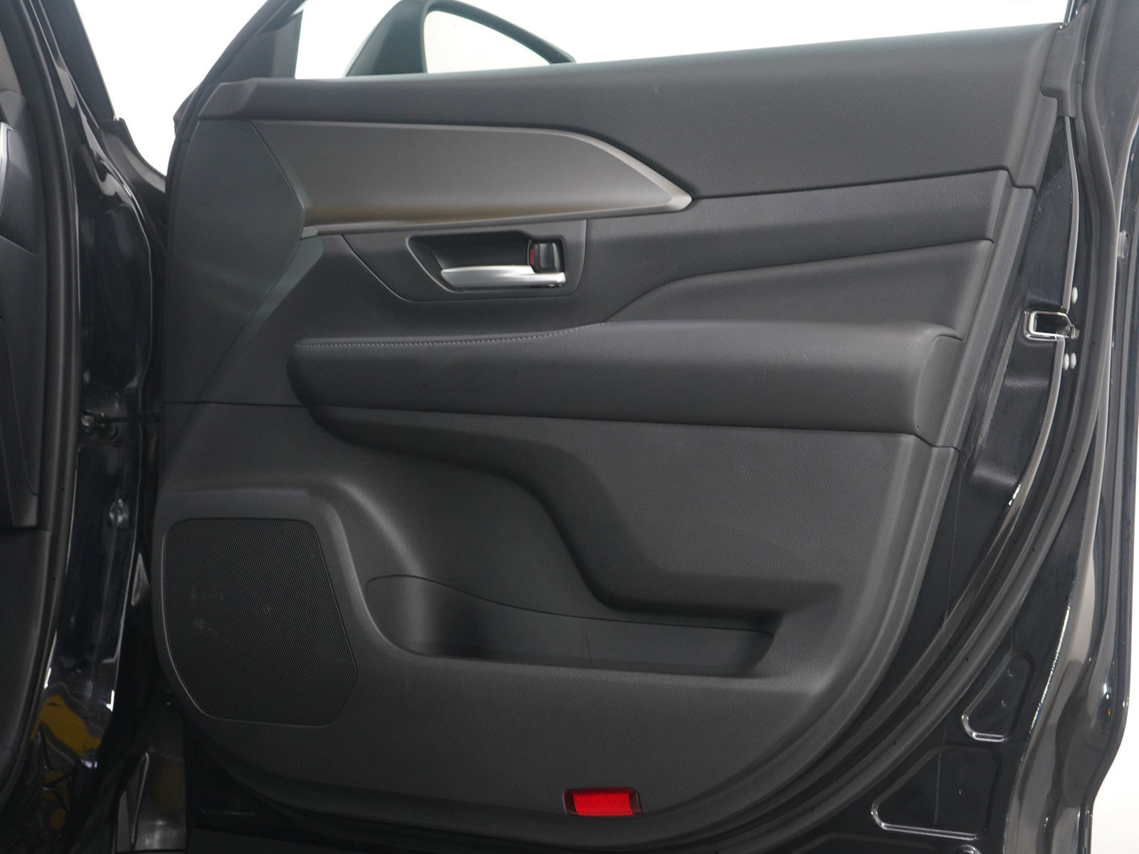 Used 2024 Toyota Grand Highlander XLE image 9