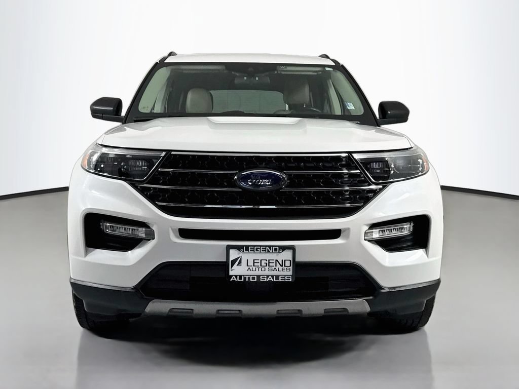 Used 2020 Ford Explorer XLT w/ Equipment Group 202A AWD/4WD image 2