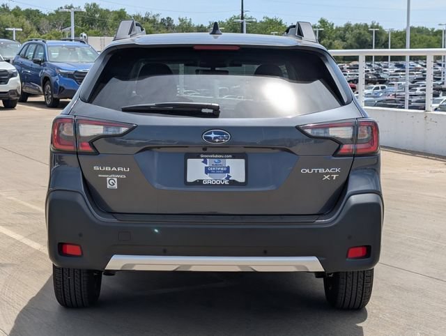 Certified 2025 Subaru Outback Limited XT AWD/4WD image 4