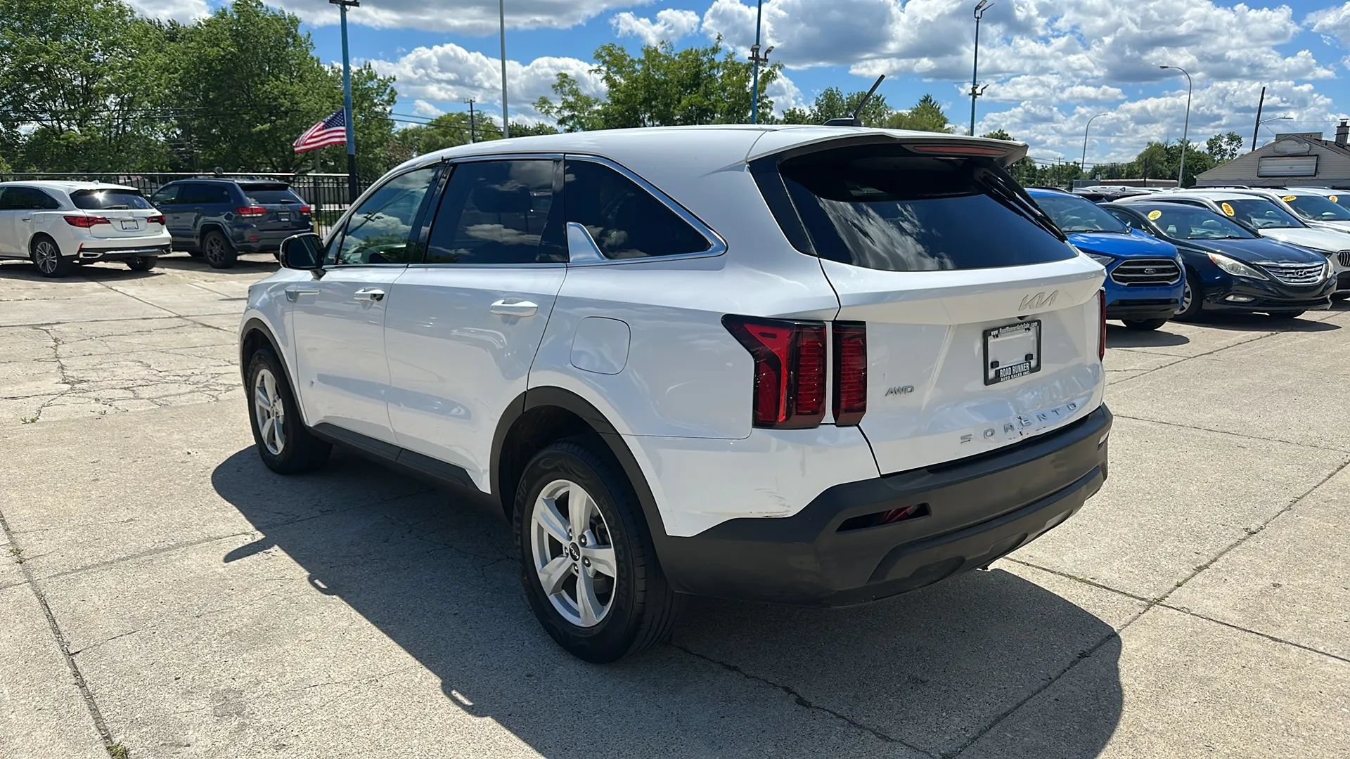 Used 2022 Kia Sorento LX AWD/4WD image 7
