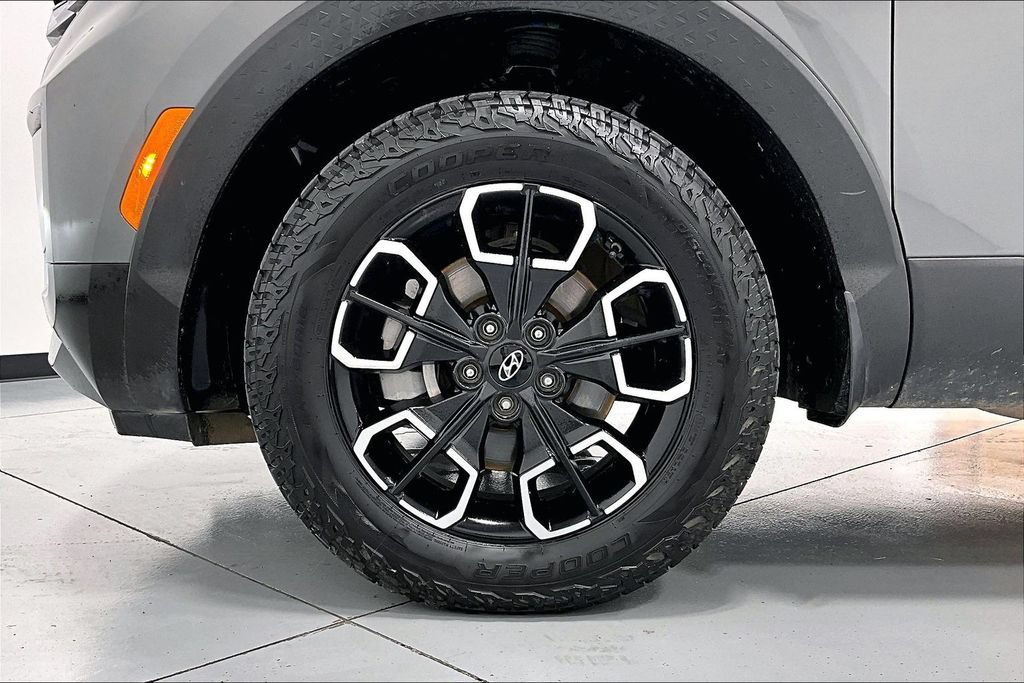 Used 2022 Hyundai Santa Cruz SEL Premium AWD/4WD image 9