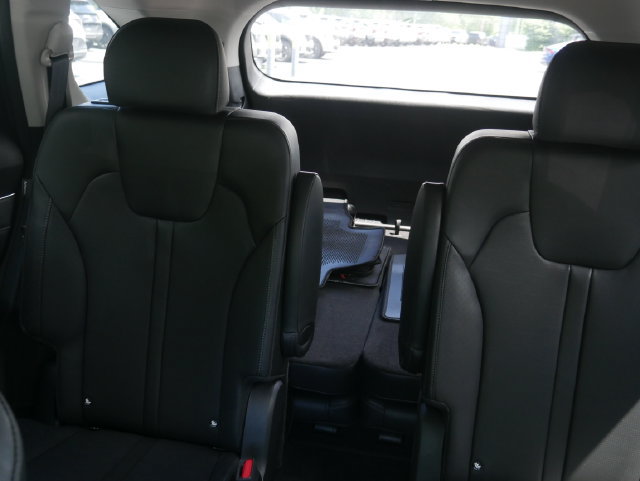 Used 2025 Kia Sorento SX FWD image 39