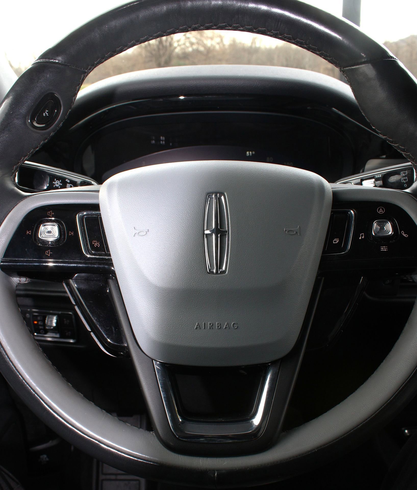 Used 2021 Lincoln Corsair Reserve image 21
