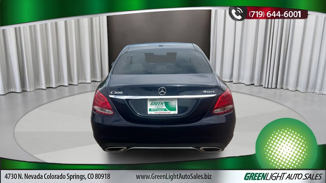 Used 2018 Mercedes-Benz C 300 4MATIC Sedan image 4