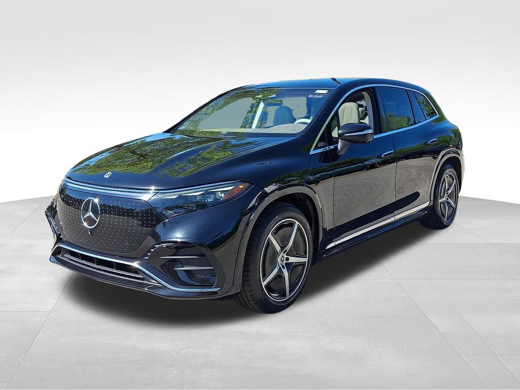 Used 2023 Mercedes-Benz EQS 580 4MATIC SUV image 3