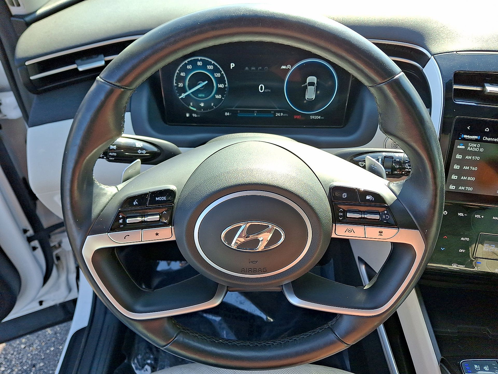 Used 2024 Hyundai Tucson Limited FWD image 16