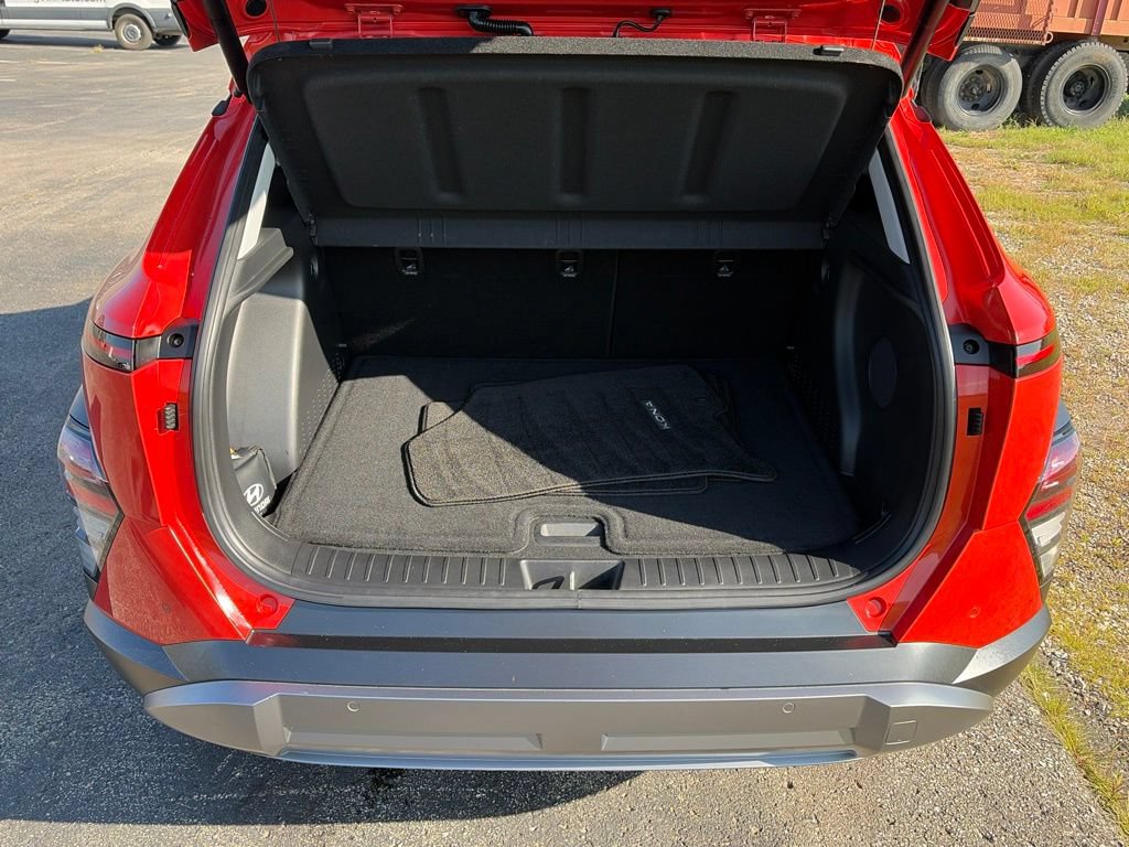 Used 2024 Hyundai Kona Limited AWD/4WD image 6