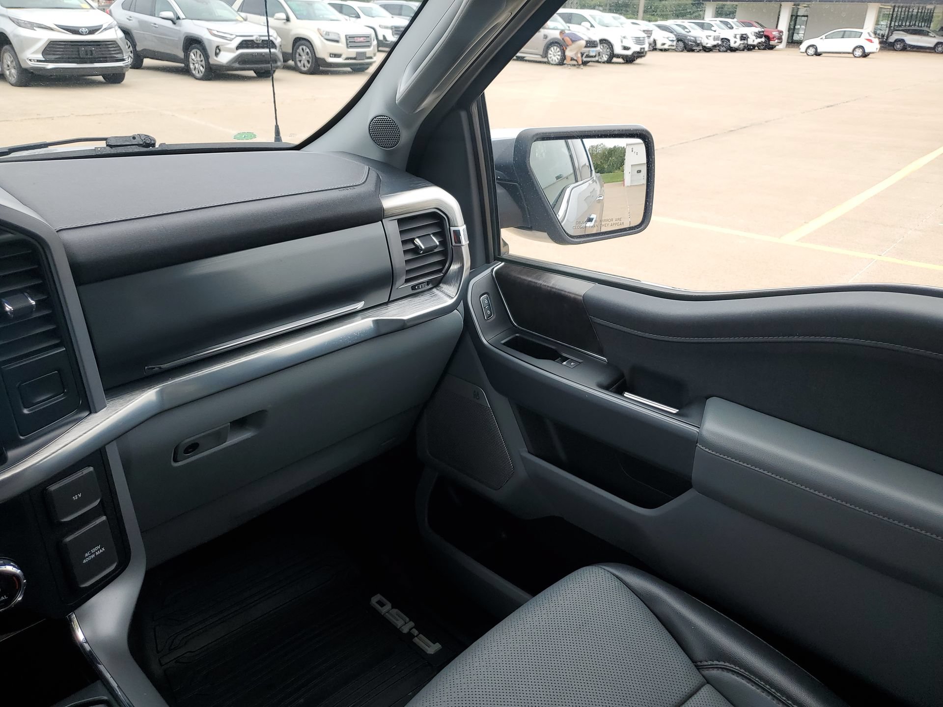 Used 2021 Ford F150 Lariat AWD/4WD image 11