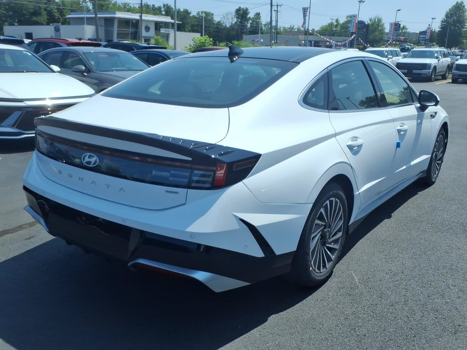 New 2026 Hyundai Sonata Limited FWD image 4