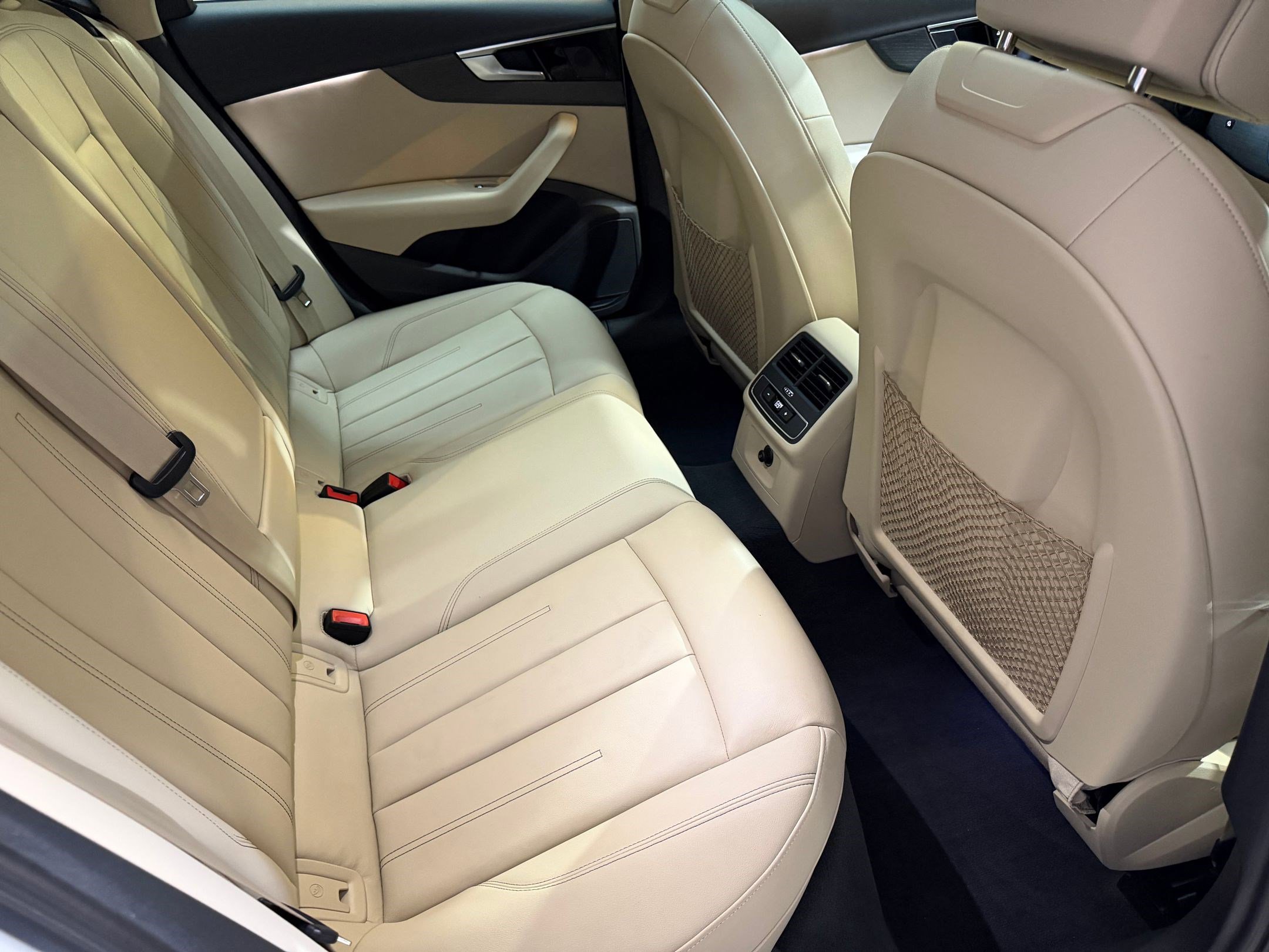 Used 2021 Audi A4 2.0T Premium w/ Convenience Package image 40