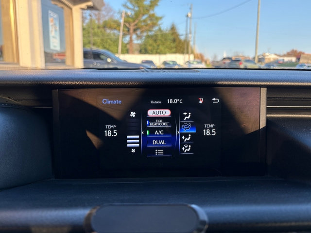 Used 2019 Lexus IS 300 AWD image 28