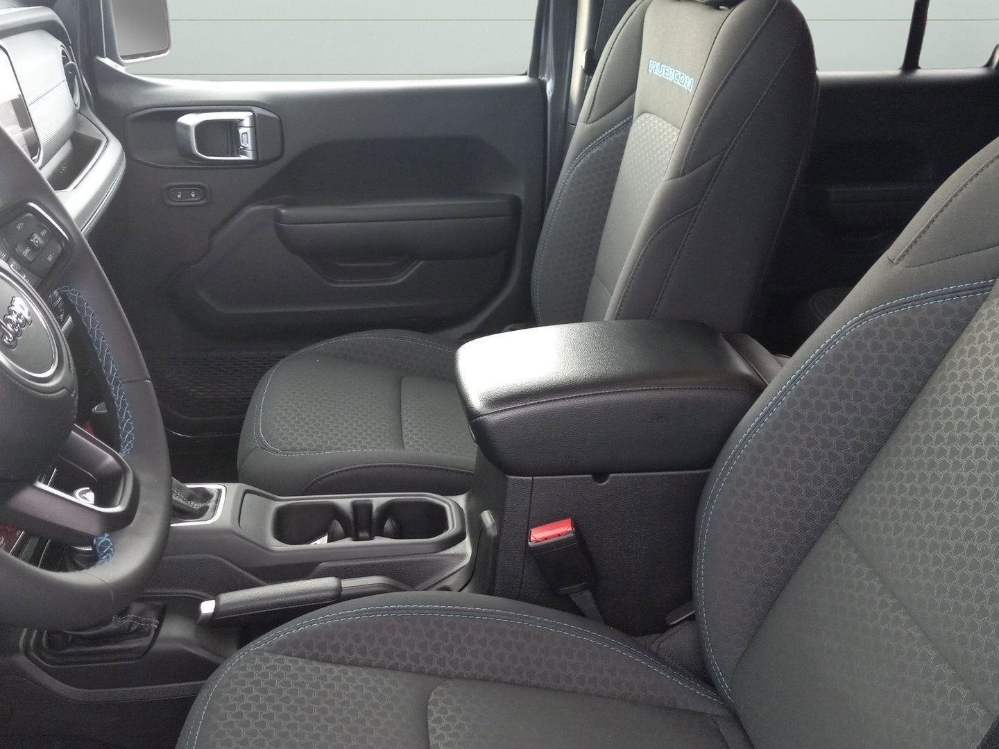 Used 2024 Jeep Wrangler Unlimited Rubicon 4xe image 12