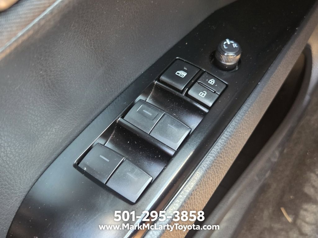 Used 2025 Toyota Camry LE FWD image 23