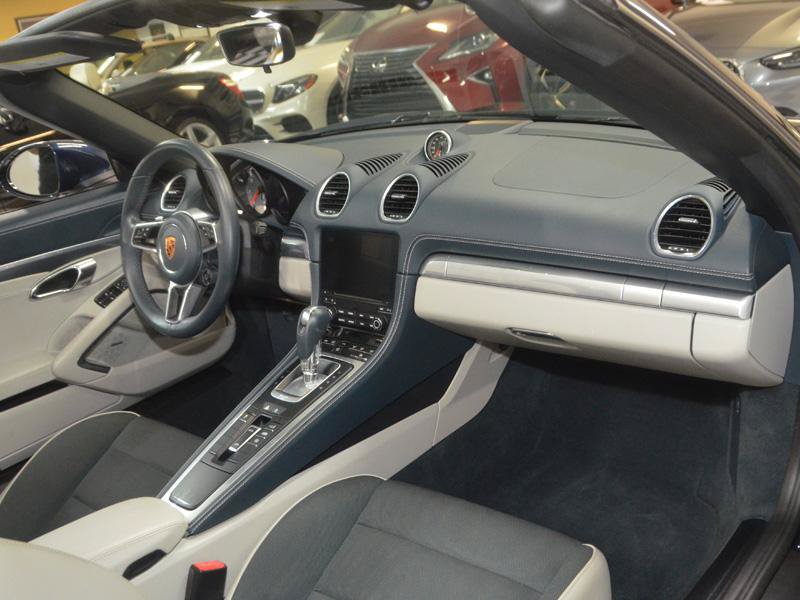 Used 2019 Porsche 718 Boxster S w/ Sport Chrono Package RWD image 27