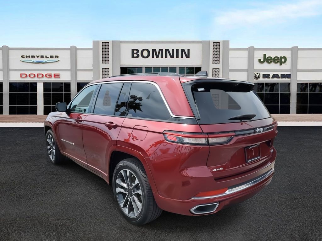Used 2024 Jeep Grand Cherokee Overland w/ Luxury Tech Group IV AWD/4WD image 4