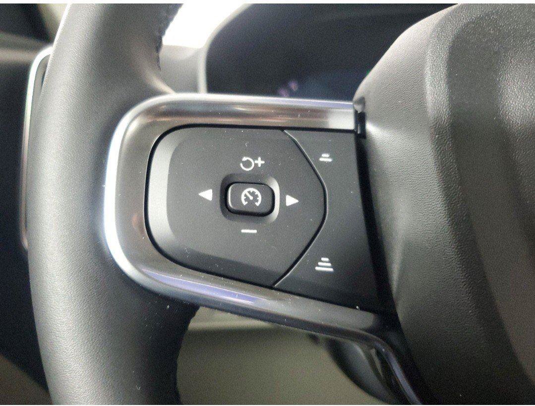 Certified 2026 Volvo XC40 B5 Plus w/ Protection Package Premier AWD/4WD image 22