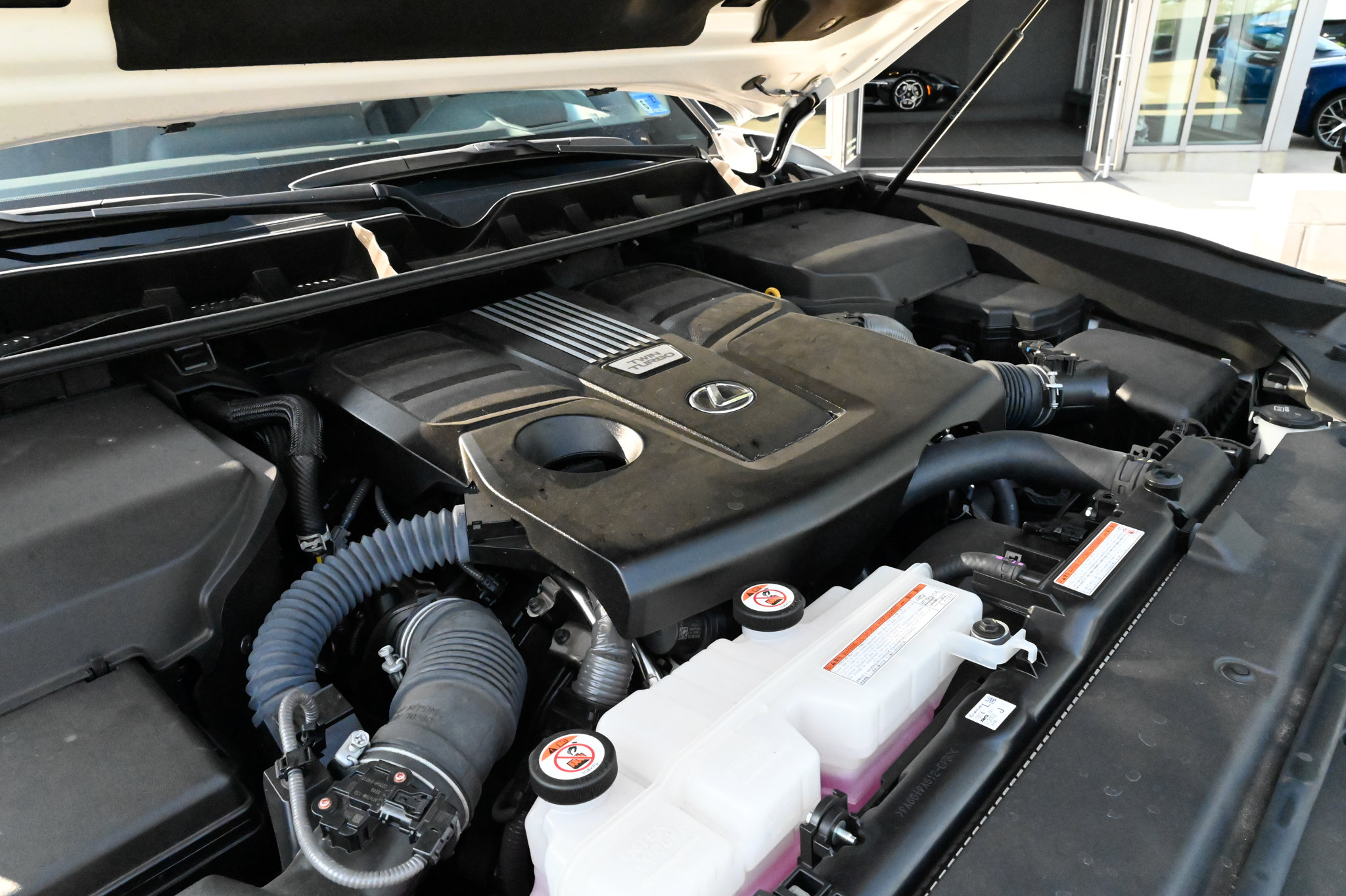 Used 2025 Lexus LX 600 4WD w/ Accessory Package (2T) image 68