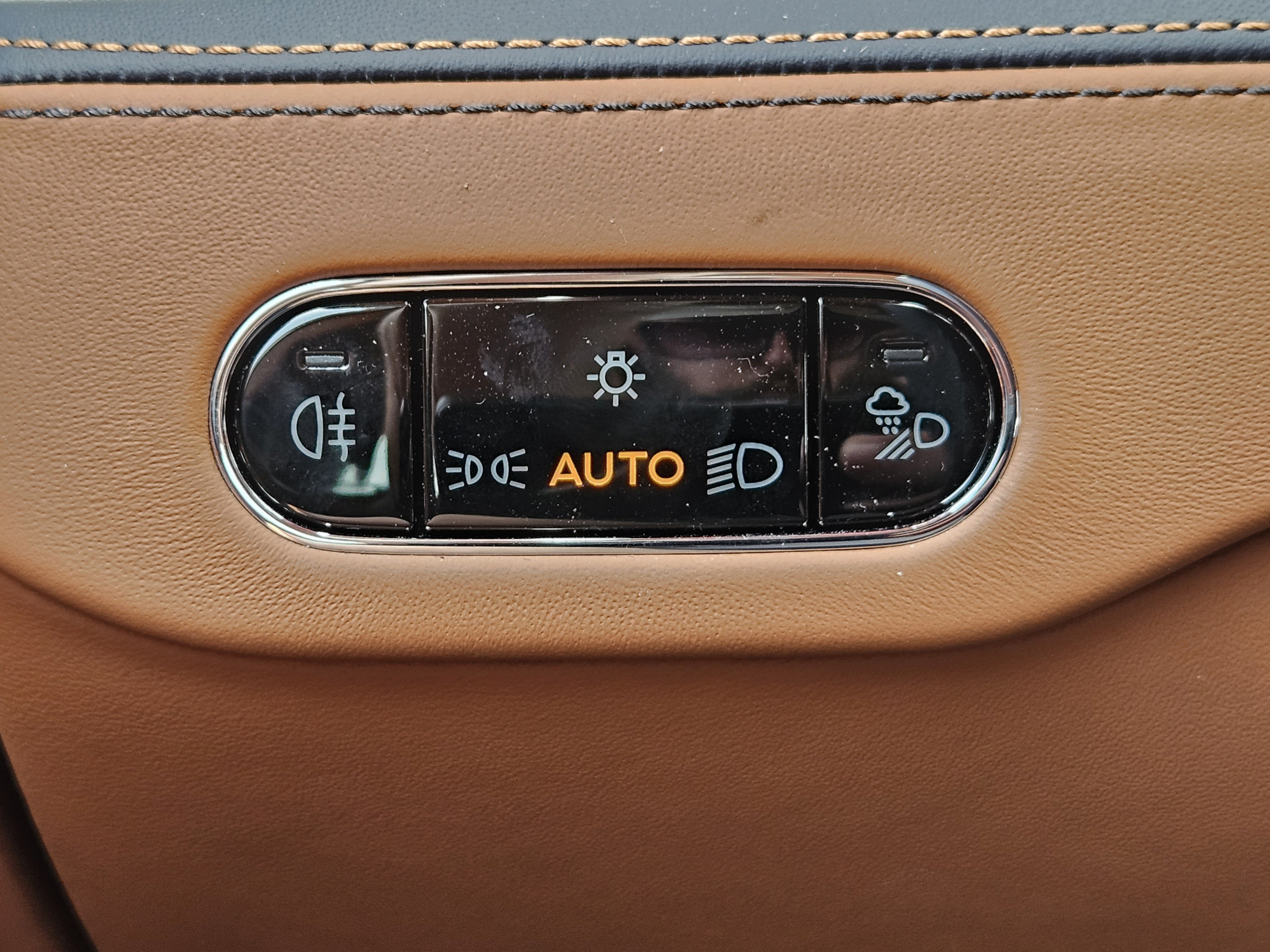 Used 2022 Bentley Flying Spur V8 AWD/4WD image 24